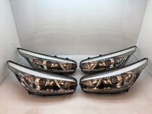 Laden Sie das Bild in den Galerie-Viewer, Frontscheinwerfer Kia Ceed 92101-A2220 Ein Stück (Rechts oder Links) Headlight