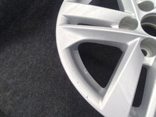 Laden Sie das Bild in den Galerie-Viewer, 1x Alufelge 16 Zoll 7.0&quot; 5x114.3 40ET 42611-02R20 Toyota Corolla Rim Wheel