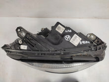 Laden Sie das Bild in den Galerie-Viewer, Frontscheinwerfer Mercedes-Benz W246 A2469062801 LED Rechts Headlight