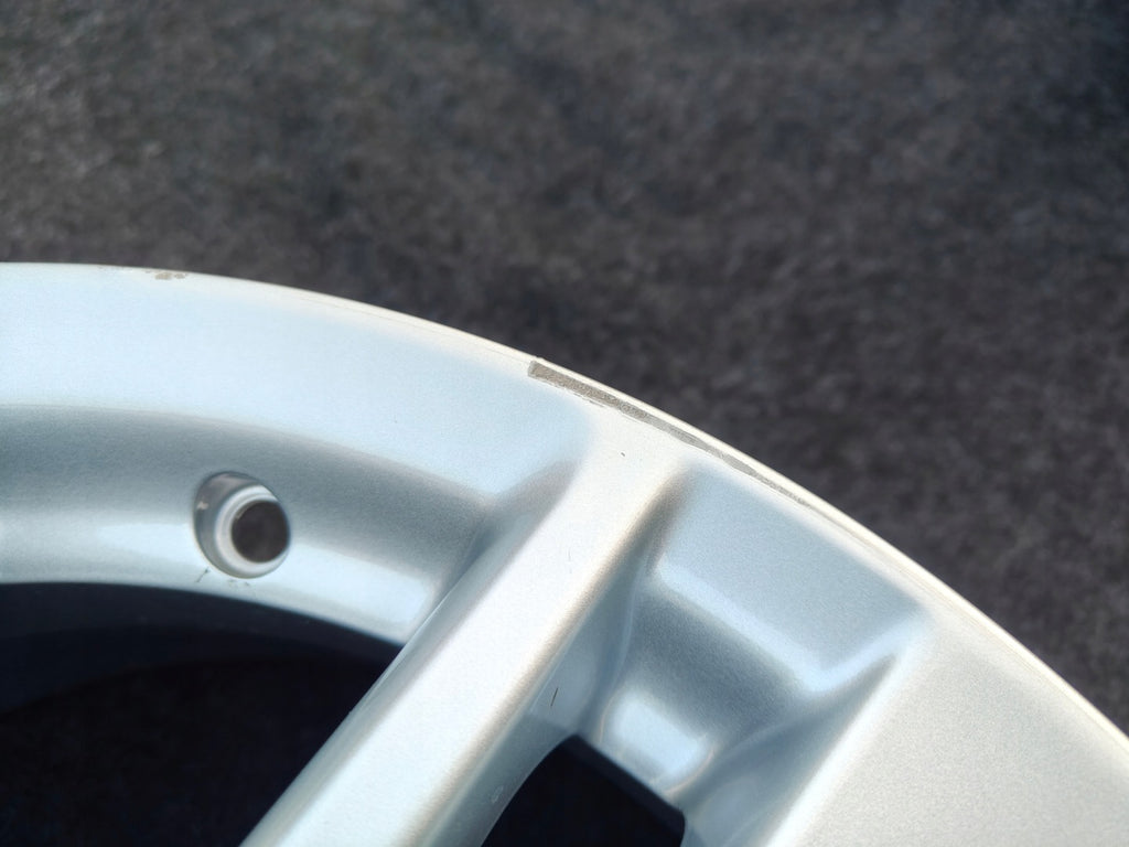 1x Alufelge 15 Zoll 6.0" 5x100 45ET Glanz Silber 42611-K0030 Toyota Yaris FEL9364457705mj