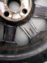 Laden Sie das Bild in den Galerie-Viewer, 1x Alufelge 15 Zoll 4.5&quot; 4x100 35ET 42611-0H050 Toyota Aygo Rim Wheel