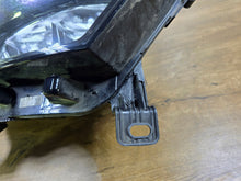 Laden Sie das Bild in den Galerie-Viewer, Frontscheinwerfer Renault Master I 260105567R Rechts Scheinwerfer Headlight SCH2352947278za