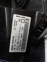 Laden Sie das Bild in den Galerie-Viewer, Frontscheinwerfer Dacia Duster 260100156R 260608209R Rechts oder Links