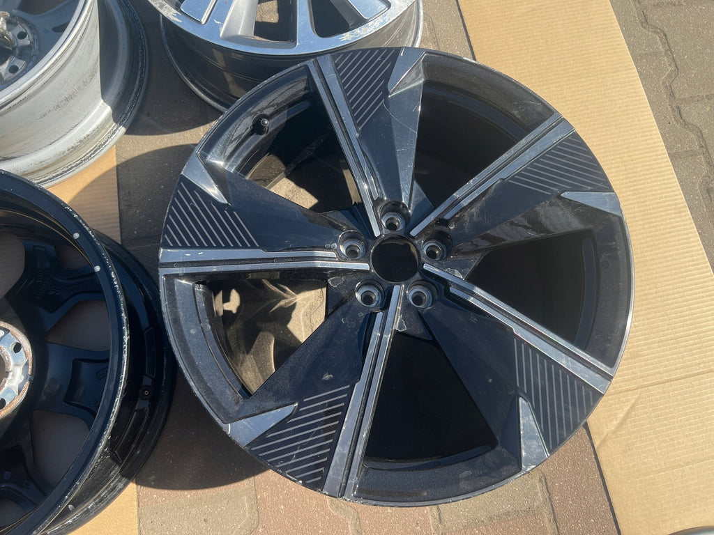 1x Alufelge 20 Zoll 8.5" 5x108 45ET Glanz Schwarz 9837449277 Peugeot 508