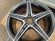Load image into Gallery viewer, 1x Alufelge 18 Zoll 8.5" 5x112 49ET A2054011200 Mercedes-Benz A205 Rim Wheel FEL2172995354sb