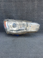 Laden Sie das Bild in den Galerie-Viewer, Frontscheinwerfer Mitsubishi II Xenon Ein Stück (Rechts oder Links) Headlight