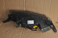 Laden Sie das Bild in den Galerie-Viewer, Frontscheinwerfer Dacia Spring 266008993R LED Rechts Scheinwerfer Headlight