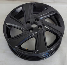 Laden Sie das Bild in den Galerie-Viewer, 1x Alufelge 17 Zoll 5.0&quot; 4x100 40ET PW457-0H015 Toyota Aygo Rim Wheel