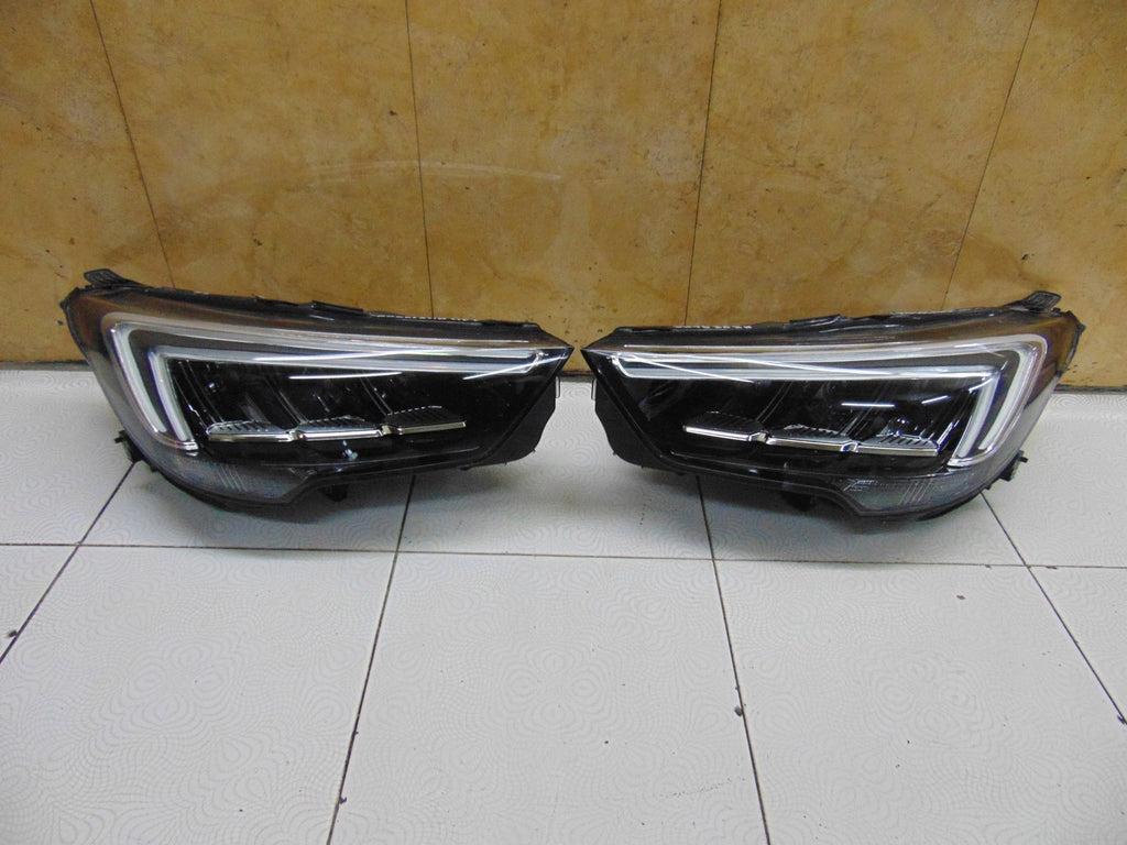 Frontscheinwerfer Opel Crossland X 39153538 Ein Stück (Rechts oder Links)