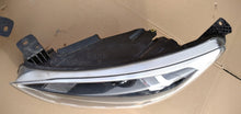 Laden Sie das Bild in den Galerie-Viewer, Frontscheinwerfer Ford Focus JX7B13E015AE JX7B-13E015-AE LED Links Headlight SCH9015692060pd