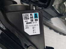 Laden Sie das Bild in den Galerie-Viewer, Frontscheinwerfer Toyota Aygo X Ein Satz Scheinwerfer Headlight SCH7490371762zh