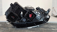 Laden Sie das Bild in den Galerie-Viewer, Frontscheinwerfer VW Golf Sportsvan 518941043A Links Scheinwerfer Headlight SCH5278331531qm