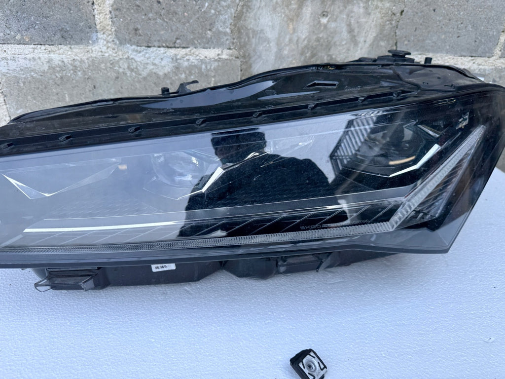 Frontscheinwerfer Skoda Superb I 3P1941015B Full LED Links Headlight SCH3226839377ki