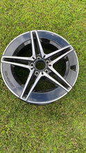 Load image into Gallery viewer, 2x Alufelge 18 Zoll 7.5" 5x112 40ET Glanz Schwarz A2064011700 Mercedes-Benz W206 FEL3886974446he