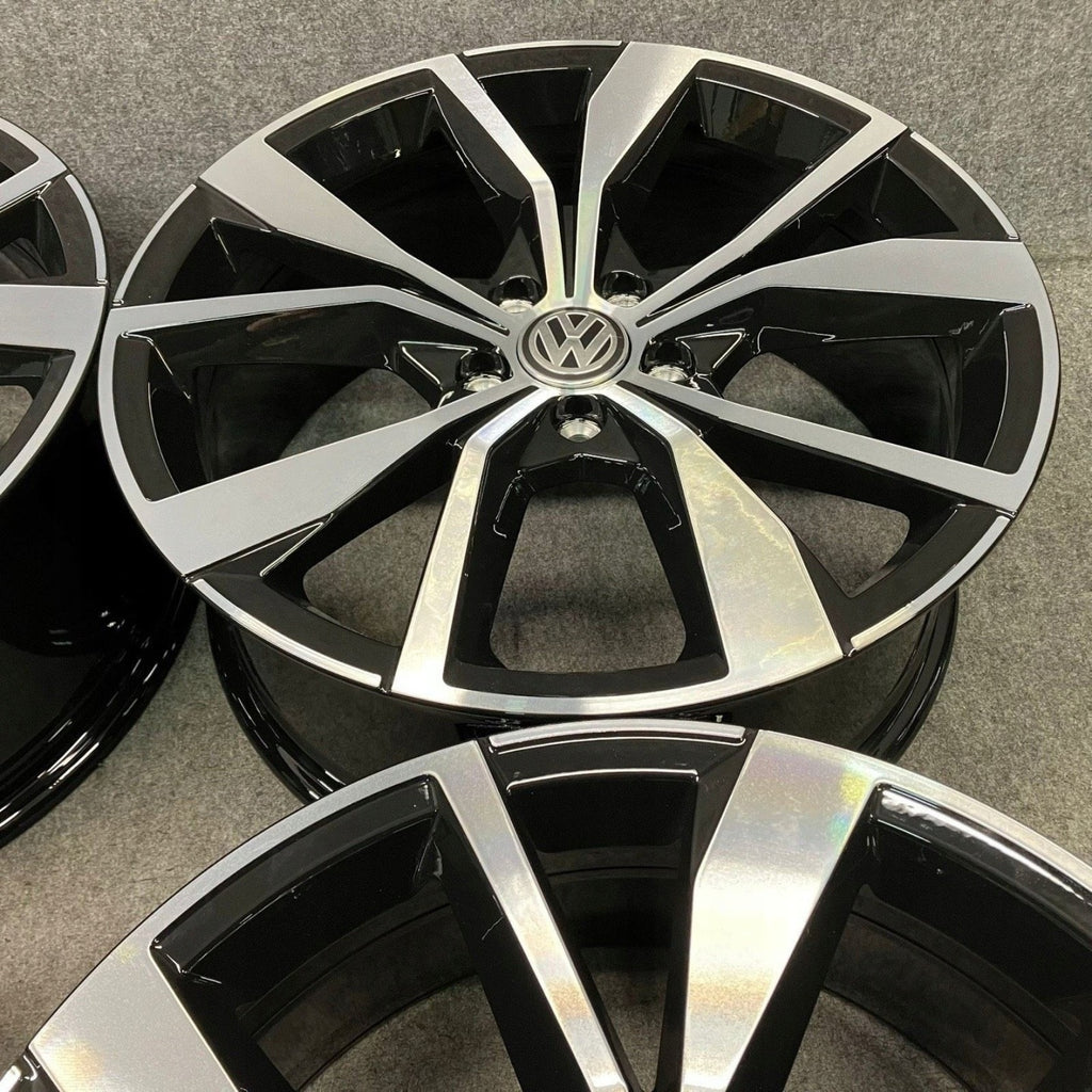 4x Alufelge 19 Zoll 8.0" 5x112 47ET Glanz Schwarz 2GA601025AK VW T-Roc Rim Wheel FEL3781908479er