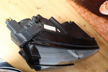 Laden Sie das Bild in den Galerie-Viewer, Frontscheinwerfer Skoda Karoq 57B941016A2 Rechts Scheinwerfer Headlight SCH5285722201zm