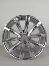 Load image into Gallery viewer, 1x Alufelge 17 Zoll 7.0" 5x112 40ET Glanz Silber 3G0601025BP VW Passat Beetle FEL5764110624vu