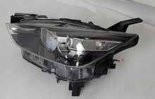 Laden Sie das Bild in den Galerie-Viewer, Frontscheinwerfer Mazda Cx-3 D10E-51040 65052HB3 65050H15 Links Headlight