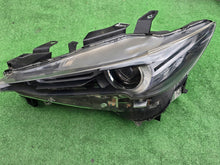Laden Sie das Bild in den Galerie-Viewer, Frontscheinwerfer Mazda Cx5 KB8N51040K Full LED Ein Stück (Rechts oder Links)