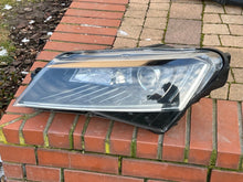 Laden Sie das Bild in den Galerie-Viewer, Frontscheinwerfer Skoda Superb III 3V1941015B Xenon Links Scheinwerfer Headlight