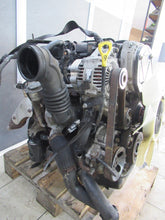 Laden Sie das Bild in den Galerie-Viewer, Motor Kia Sorento D4CB 2.5 CRDI 170PS 190TKm 2006 Diesel Engine Komplett