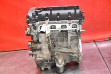 Laden Sie das Bild in den Galerie-Viewer, Motor Hyundai Kia Carens III G4KA 2.0 145PS 106kW 2009 Benzin Engine Unkomplett