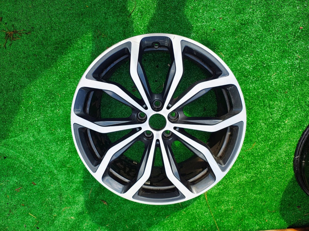 1x Alufelge 20 Zoll 9.5" 5x120 43ET Glanz Graphit 6877330 BMW X3 G01 G02 Mg 6 FEL3713730736ej