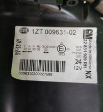 Laden Sie das Bild in den Galerie-Viewer, Frontscheinwerfer Opel Insignia A 1ZT00963102 Xenon Rechts Headlight SCH7225901929vp