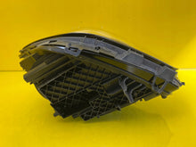 Laden Sie das Bild in den Galerie-Viewer, Frontscheinwerfer Mercedes-Benz W247 A2479068405 LED Rechts Headlight SCH7132891546bw
