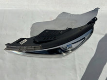 Laden Sie das Bild in den Galerie-Viewer, Frontscheinwerfer Hyundai I30 III 92101G4020 Links Scheinwerfer Headlight SCH7211651524ek