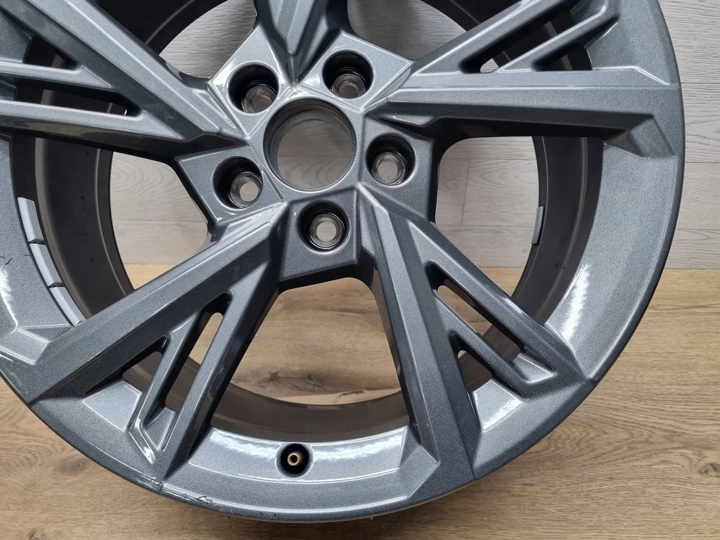 1x Alufelge 18 Zoll 8.0" 5x112 46ET 8Y0601025G Audi A3 Rim Wheel