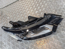 Laden Sie das Bild in den Galerie-Viewer, Frontscheinwerfer Mitsubishi Outlander III 8301C8-64 LED Rechts Headlight