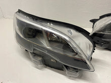 Load image into Gallery viewer, Frontscheinwerfer Peugeot Expert 9808235780-00 Xenon Rechts oder Links SCH8841398833cc