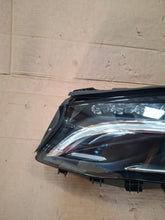 Laden Sie das Bild in den Galerie-Viewer, Frontscheinwerfer Mercedes-Benz X156 LE12A6292 LED Links Scheinwerfer Headlight SCH2705233081nh
