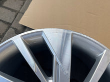 Load image into Gallery viewer, 1x Alufelge 18 Zoll 8.0" 5x112 8Y0601025F-ALU-CAR1972 Audi Rim Wheel FEL5014027585jh