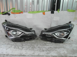 Frontscheinwerfer Toyota Yaris LED Rechts Scheinwerfer Headlight