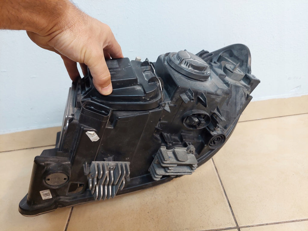 Frontscheinwerfer BMW X1 F48 90018091 6311-7290240-06 90018090 Xenon Ein Satz SCH8819674773ef