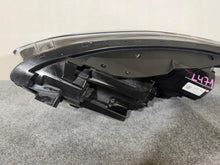 Laden Sie das Bild in den Galerie-Viewer, Frontscheinwerfer Kia Ceed J7921-62520 92102-J7500 LED Rechts Headlight SCH9331966053ij