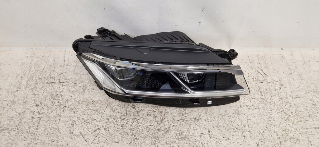 Frontscheinwerfer VW Touareg 761941774 LED Rechts Scheinwerfer Headlight