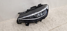 Laden Sie das Bild in den Galerie-Viewer, Frontscheinwerfer VW Id.4 11B941005A LED Links Scheinwerfer Headlight