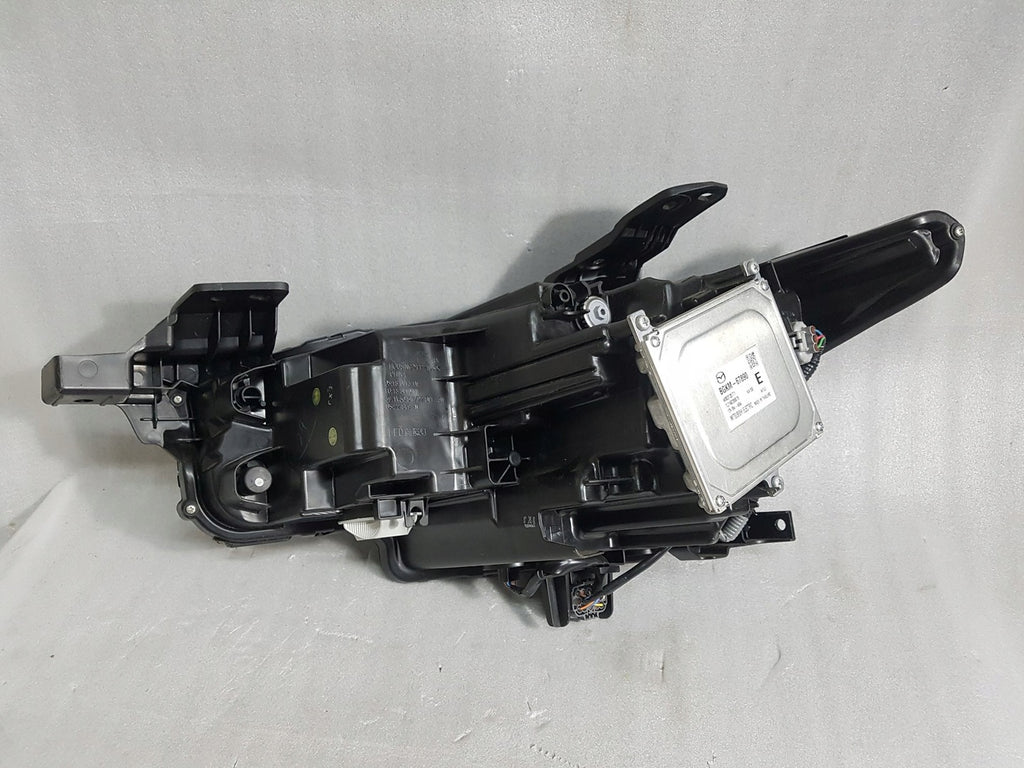 Frontscheinwerfer Mazda 3 BCJH-51030 LED Ein Stück (Rechts oder Links) Headlight