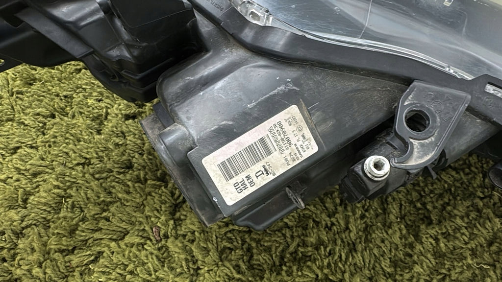 Frontscheinwerfer Toyota Auris 81150-02K30 LED Ein Stück (Rechts oder Links)