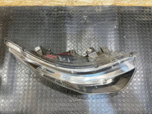 Load image into Gallery viewer, Frontscheinwerfer Iveco Daily IV 5801473749 Rechts Scheinwerfer Headlight SCH2064325900tl