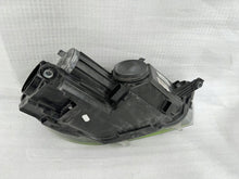 Laden Sie das Bild in den Galerie-Viewer, Frontscheinwerfer VW Scirocco 1K8941031D Xenon Links Scheinwerfer Headlight