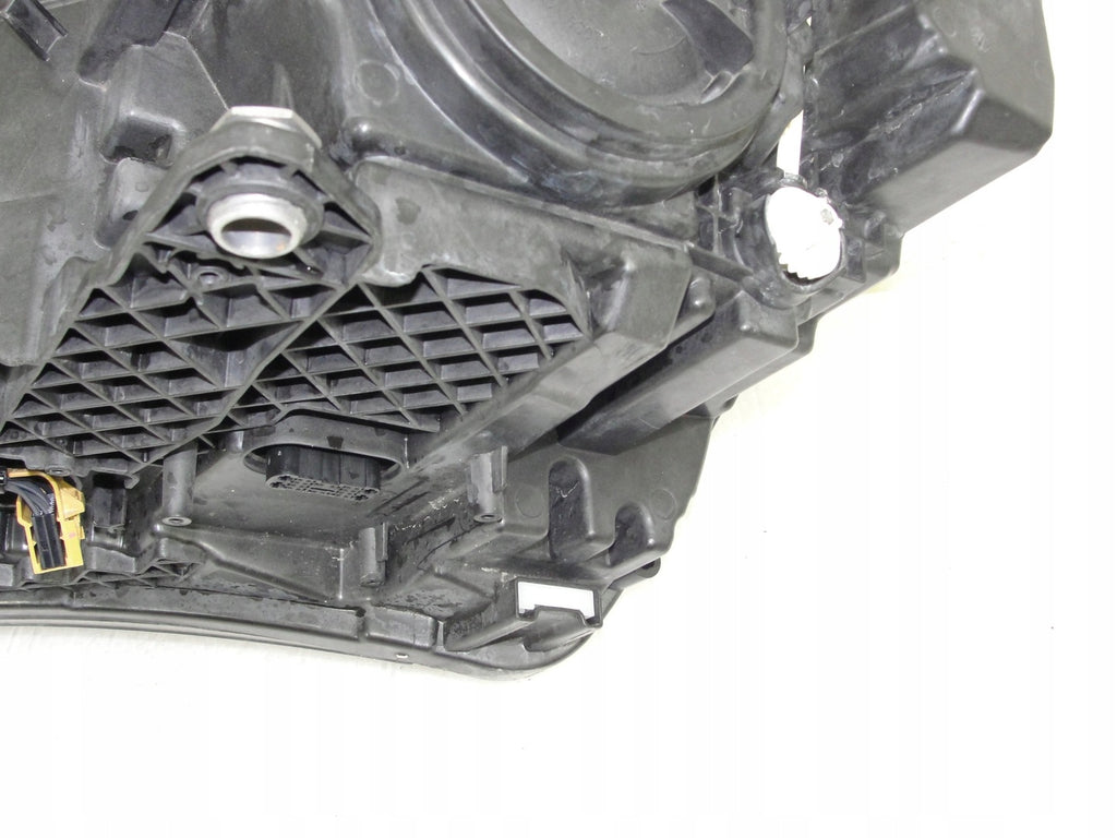 Frontscheinwerfer Skoda Superb III 3V1941016B Xenon Rechts Headlight