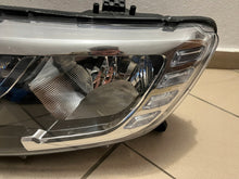 Laden Sie das Bild in den Galerie-Viewer, Frontscheinwerfer Dacia Logan Sandero II Links Scheinwerfer Headlight SCH2175135050yv
