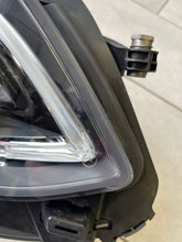 Laden Sie das Bild in den Galerie-Viewer, Frontscheinwerfer Mercedes-Benz W212 A2129063203 LED Rechts Headlight SCH1996341715km