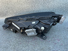 Laden Sie das Bild in den Galerie-Viewer, Frontscheinwerfer Skoda Superb III 3V1941016D Rechts Scheinwerfer Headlight SCH8581394789nt