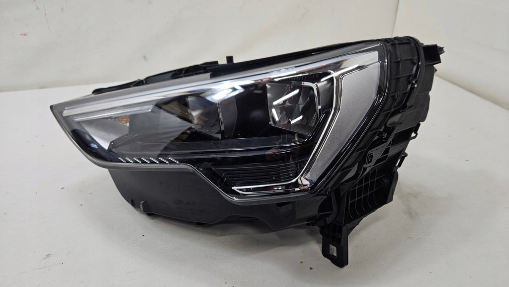 Frontscheinwerfer Audi Q3 83A941011 Links Scheinwerfer Headlight