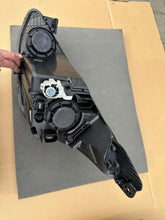 Laden Sie das Bild in den Galerie-Viewer, Frontscheinwerfer Hyundai I10 92102B9000 Rechts Scheinwerfer Headlight SCH4693561343pj